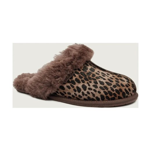 UGG Skórzane obuwie domowe W SCUFFETTE CASPIAN | z dodatkiem wełny - id: UG255W000015170 - marki UGG - 185855395 UGG Skórzane obuwie domowe W SCUFFETTE CASPIAN | z dodatkiem wełny ze sklepu Gomez Fashion Store w kategorii Kapcie damskie - zdjęcie 185855395