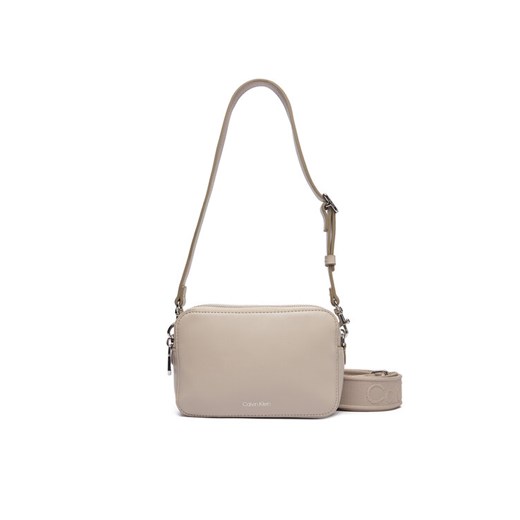 Torebka Calvin Klein Webbing Double Strap Camera Bag LV04F3165G Beżowy ze sklepu eobuwie.pl w kategorii Listonoszki - zdjęcie 185860656