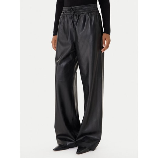 BOSS Spodnie z imitacji skóry Talpina 50548123 Czarny Relaxed Fit ze sklepu MODIVO w kategorii Spodnie damskie - zdjęcie 185869987