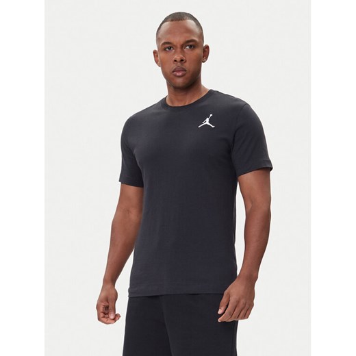Nike T-Shirt DC7485 010 Czarny Regular Fit ze sklepu MODIVO w kategorii T-shirty męskie - zdjęcie 185870957