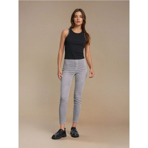 Sinsay - Jeansy skinny high waist w szachownicę - czarny ze sklepu Sinsay w kategorii Jeansy damskie - zdjęcie 185883317