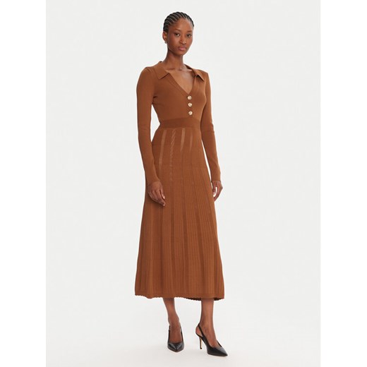 TWINSET Sukienka dzianinowa 252TP3110 Brązowy Regular Fit ze sklepu MODIVO w kategorii Sukienki - zdjęcie 185914138