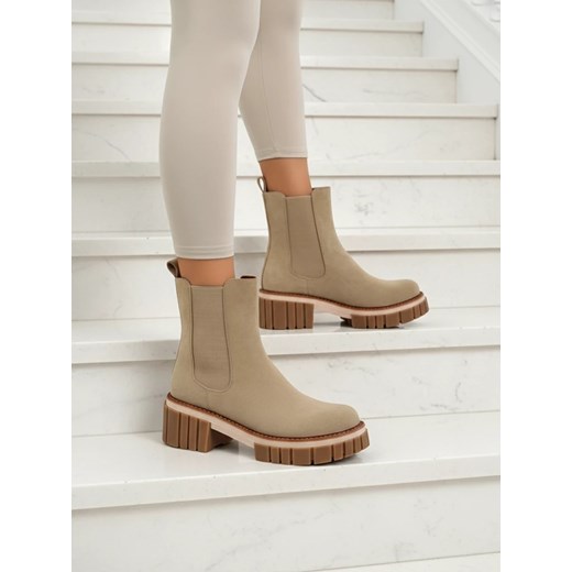 Botki na słupku z eko nubuku Amber Walk ze sklepu royalfashion.pl w kategorii Botki - zdjęcie 185923259