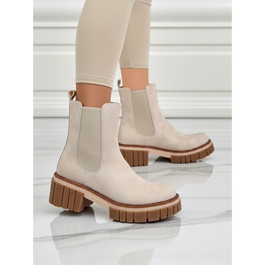 Botki na słupku z eko nubuku Amber Walk ze sklepu royalfashion.pl w kategorii Botki - zdjęcie 185923435