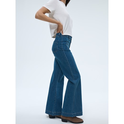 Mohito - Jeansy flare - niebieski ze sklepu Mohito w kategorii Jeansy damskie - zdjęcie 185927048