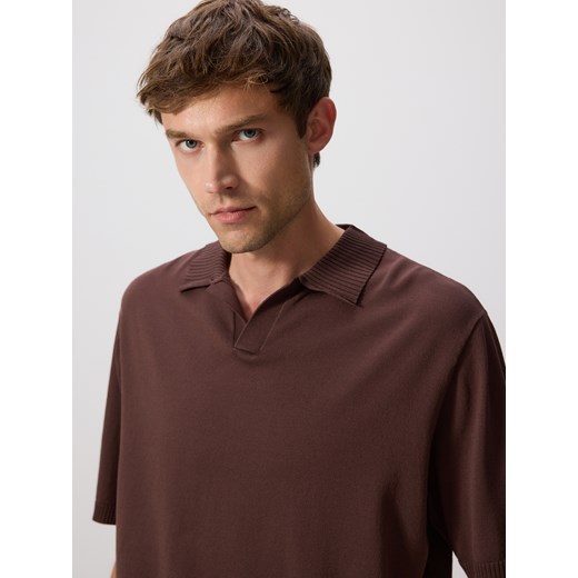 Reserved - Sweter polo z wiskozą - brązowy ze sklepu Reserved w kategorii Swetry męskie - zdjęcie 185928227