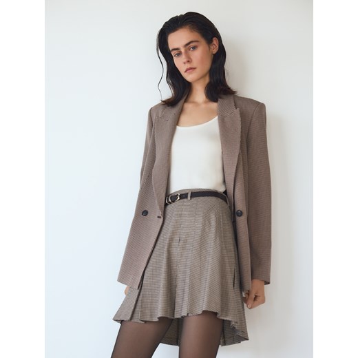 Reserved - Plisowana spódnica z paskiem - beżowy ze sklepu Reserved w kategorii Spódnice - zdjęcie 185929366