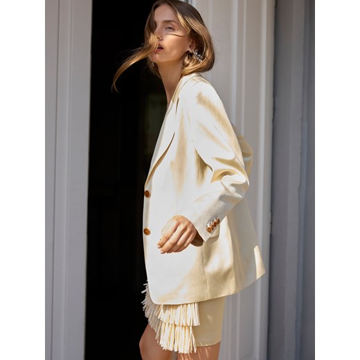 Reserved - Satynowa marynarka z domieszką lnu - kremowy ze sklepu Reserved w kategorii Marynarki damskie - zdjęcie 185930356