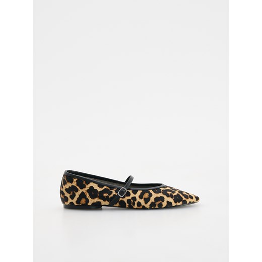 Reserved - Skórzane baleriny ze zwierzęcym motywem - beżowy ze sklepu Reserved w kategorii Balerinki - zdjęcie 185931597