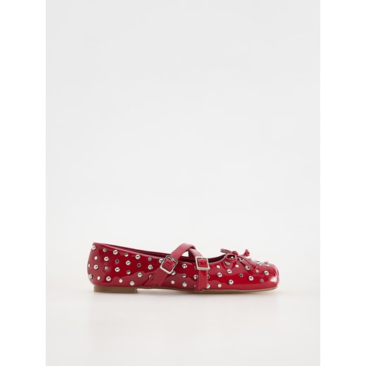 Reserved - Baleriny z okuciami i kokardkami - bordowy ze sklepu Reserved w kategorii Balerinki - zdjęcie 185934437