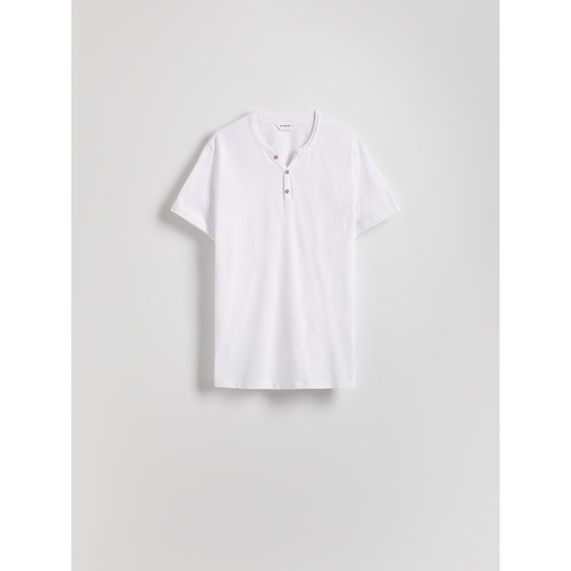Reserved - T-shirt slim z rozpinanym dekoltem - biały ze sklepu Reserved w kategorii T-shirty męskie - zdjęcie 185936806