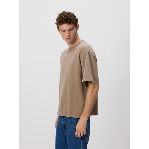 Reserved - T-shirt boxy z efektem sprania - beżowy ze sklepu Reserved w kategorii T-shirty męskie - zdjęcie 185937777