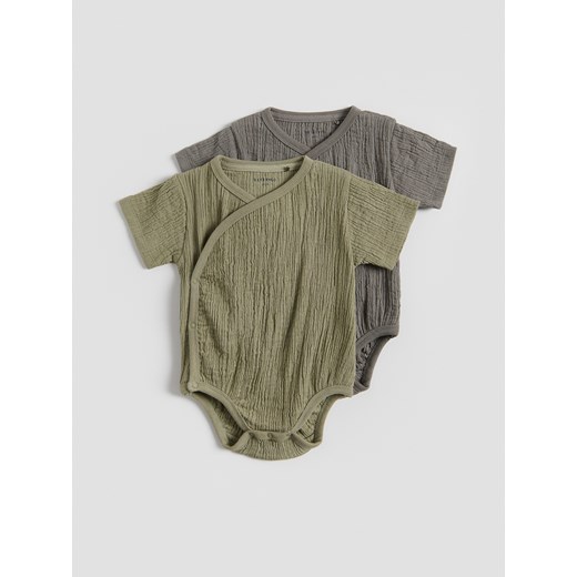 Reserved - Strukturalne body 2 pack - jasny zielony - id: 4798S-97X - marki Reserved - 185938179 Reserved - Strukturalne body 2 pack - jasny zielony ze sklepu Reserved w kategorii Odzież dla niemowląt - zdjęcie 185938179