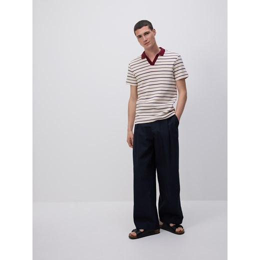 Reserved - Strukturalne polo regular fit - bordowy Reserved M Reserved okazja