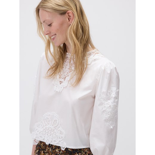 Reserved - Bluzka z haftowanym zdobieniem - złamana biel Reserved S Reserved okazja