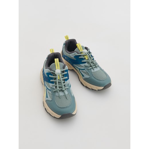 Reserved - Klasyczne sneakersy - turkusowy ze sklepu Reserved w kategorii Buty sportowe dziecięce - zdjęcie 185943828