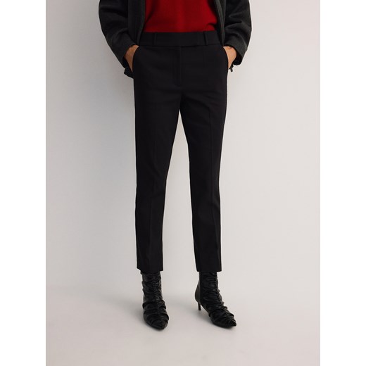 Reserved - Spodnie cygaretki w kant - czarny ze sklepu Reserved w kategorii Spodnie damskie - zdjęcie 185946116