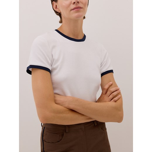 Reserved - T-shirt z kontrastową lamówką - biały ze sklepu Reserved w kategorii Bluzki damskie - zdjęcie 185949055