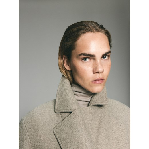 Reserved - Flauszowa kurtka dwurzędowa - beżowy Reserved L Reserved