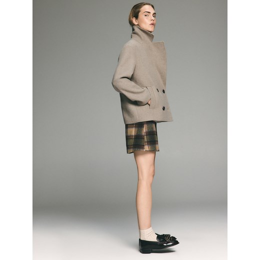 Reserved - Flauszowa kurtka dwurzędowa - beżowy Reserved M Reserved