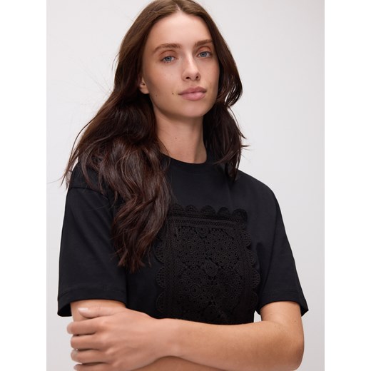 Reserved - T-shirt z haftowaną aplikacją - czarny Reserved XL Reserved