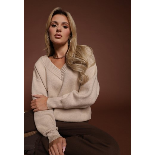 Beżowy Sweter z Kaszmirem i Trójkątnym Dekoltem Plenne ze sklepu renee.pl w kategorii Swetry damskie - zdjęcie 185954217