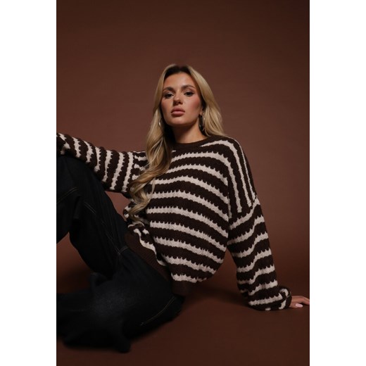 Ciemnobrązowy Oversizowy Sweter w Paski z Dzianiny z Wełną i Wiskozą Aventole ze sklepu renee.pl w kategorii Swetry damskie - zdjęcie 185954225