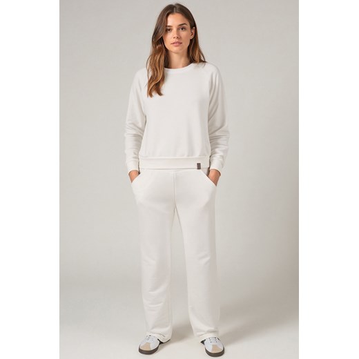Komplet bluza+spodnie Vivisence 9205kmpl biały ze sklepu kontri.pl w kategorii Komplety i garnitury damskie - zdjęcie 185960476