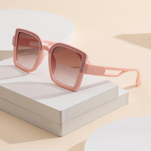Okulary przeciwsłoneczne dla dziewczynki STKD-01D różowe - id: 9446 - marki Stylion - 185966147 Okulary przeciwsłoneczne dla dziewczynki STKD-01D różowe ze sklepu Stylion w kategorii Okulary przeciwsłoneczne dziecięce - zdjęcie 185966147