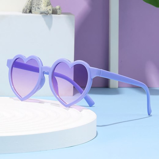 Okulary przeciwsłoneczne dla dziewczynki Serce STKD-03A fioletowe - id: 9481 - marki Stylion - 185966185 Okulary przeciwsłoneczne dla dziewczynki Serce STKD-03A fioletowe ze sklepu Stylion w kategorii Okulary przeciwsłoneczne dziecięce - zdjęcie 185966185
