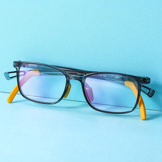 Okulary dla dzieci z uchwytami za uszy zerówki do komputera z filtrem Blue Light 25166B szary/żółty - id: 9547 - marki Stylion - 185966257 Okulary dla dzieci z uchwytami za uszy zerówki do komputera z filtrem Blue Light 25166B szary/żółty ze sklepu Stylion w kategorii Akcesoria dziecięce - zdjęcie 185966257