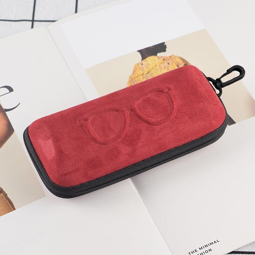 Etui na okulary na zamek ET-121A czerwone zamszowe ze sklepu Stylion w kategorii Etui - zdjęcie 185966295