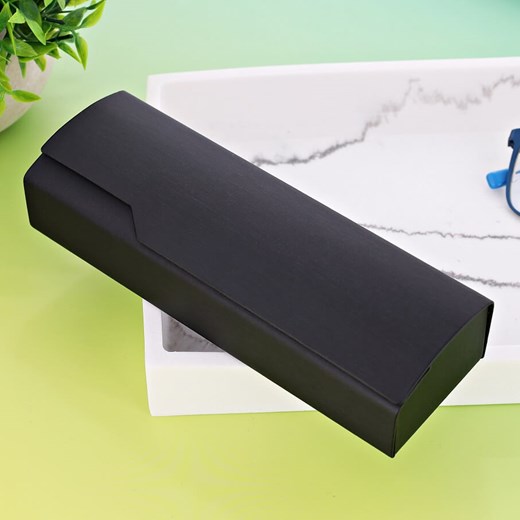 Etui okularowe na magnes STHC-15 czarne ze sklepu Stylion w kategorii Okulary zerówki męskie - zdjęcie 185966527