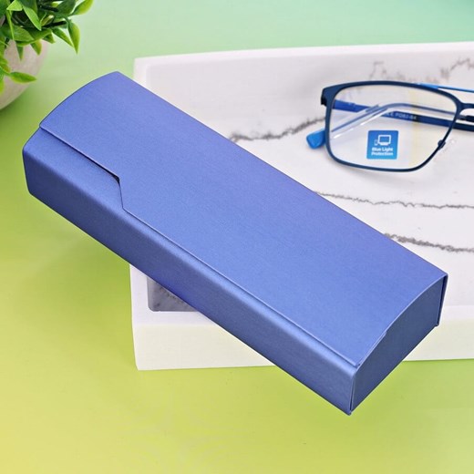 Etui okularowe na magnes STHC-15A niebieskie ze sklepu Stylion w kategorii Okulary zerówki męskie - zdjęcie 185966528