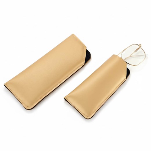 Pokrowiec na okulary w wersji wsuwanej ET-136F złoty ze sklepu Stylion w kategorii Etui - zdjęcie 185966939