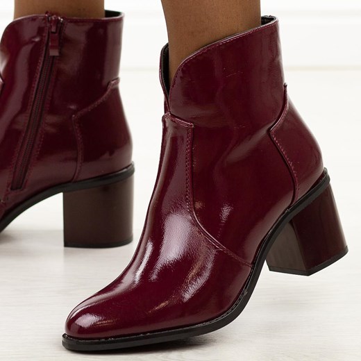 Bordowe lakierowane botki damskie na obcasie M.Daszyński 2337-13 40 suzana.pl