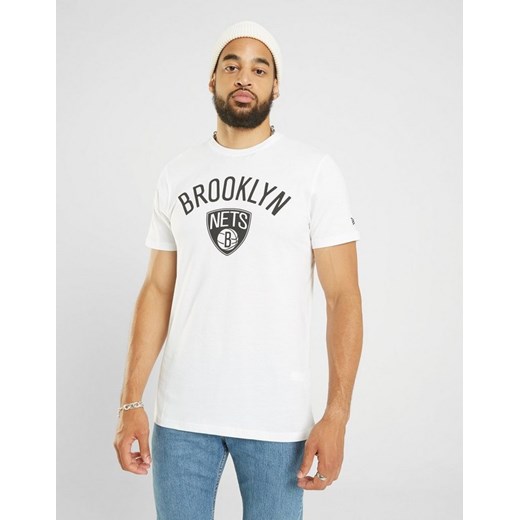 NEW ERA T-SHIRT SS NBA TOP 6 BROOKLYN NETS BROOKLYN NETS WHI ze sklepu JD Sports  w kategorii T-shirty męskie - zdjęcie 185973426