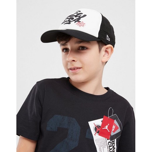 NEW ERA CZAPKA YOUTH GRAFFITI TRUCKER NE NONE ze sklepu JD Sports  w kategorii Czapki dziecięce - zdjęcie 185975217