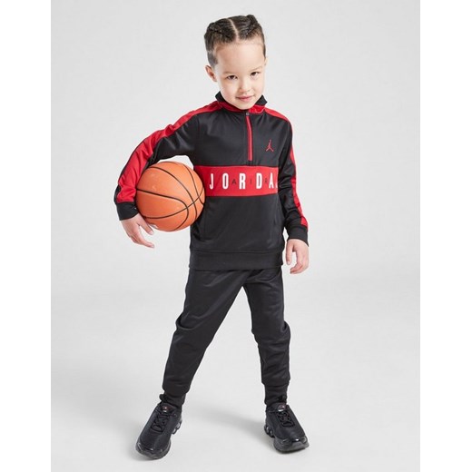 JORDAN KOMPLET POLY 1/4 ZIP ST BLK/RED B ze sklepu JD Sports  w kategorii Komplety chłopięce - zdjęcie 185978389