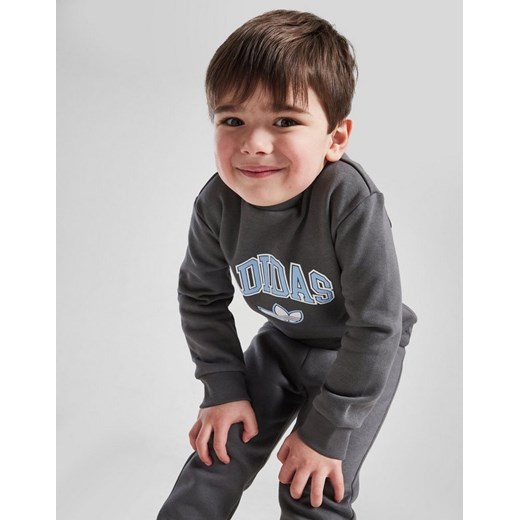 ADIDAS KOMPLET VARSITY OH SUIT GRY/BLU$ B ze sklepu JD Sports  w kategorii Dresy chłopięce - zdjęcie 185979286