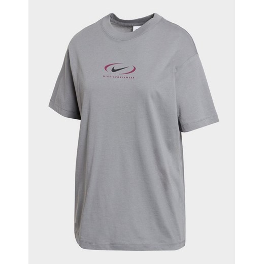 NIKE T-SHIRT SS W NSW TEE BF PRNT SWSH ze sklepu JD Sports  w kategorii Bluzki damskie - zdjęcie 185983856