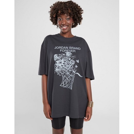 T SHIRT W JORDAN SS OS GFX TEE BQ ze sklepu JD Sports  w kategorii Bluzki damskie - zdjęcie 185983916