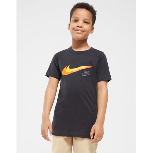 NIKE T-SHIRT B NSW SI SS TEE B ze sklepu JD Sports  w kategorii T-shirty chłopięce - zdjęcie 185984028