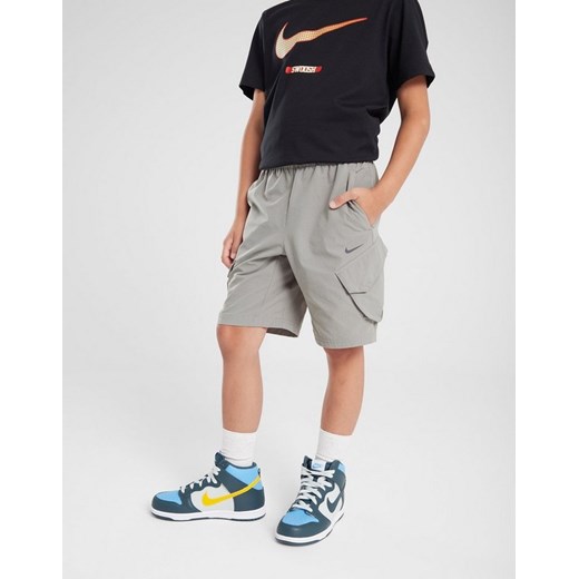 NIKE SZORTY K NSW CITY UTILITY CARGO B ze sklepu JD Sports  w kategorii Spodenki chłopięce - zdjęcie 185984039