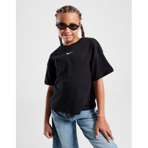 NIKE T-SHIRT G NSW TEE BOXY ESSNTL LBR G ze sklepu JD Sports  w kategorii Bluzki dziewczęce - zdjęcie 185984058