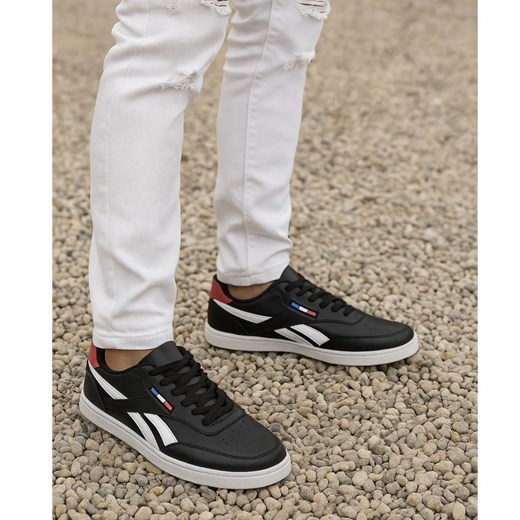 Sznurowane czarne trampki męskie /D1-2 18147 T226/ ze sklepu Pantofelek24.pl w kategorii Trampki męskie - zdjęcie 185986998