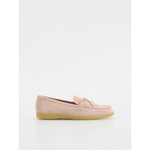 Reserved - Zamszowe loafersy - pastelowy róż ze sklepu Reserved w kategorii Mokasyny damskie - zdjęcie 185999815