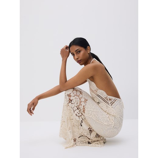 Reserved - Ażurowa sukienka maxi - złamana biel ze sklepu Reserved w kategorii Sukienki - zdjęcie 186002058