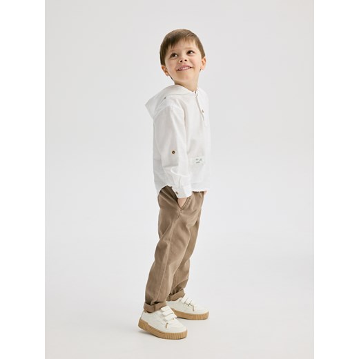 Reserved - Tkaninowe spodnie - brązowy ze sklepu Reserved w kategorii Spodnie chłopięce - zdjęcie 186005896