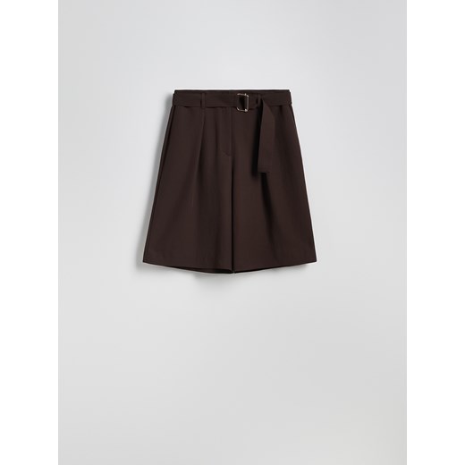 Reserved - Szerokie szorty z paskiem - ciemnobrązowy ze sklepu Reserved w kategorii Szorty - zdjęcie 186008867